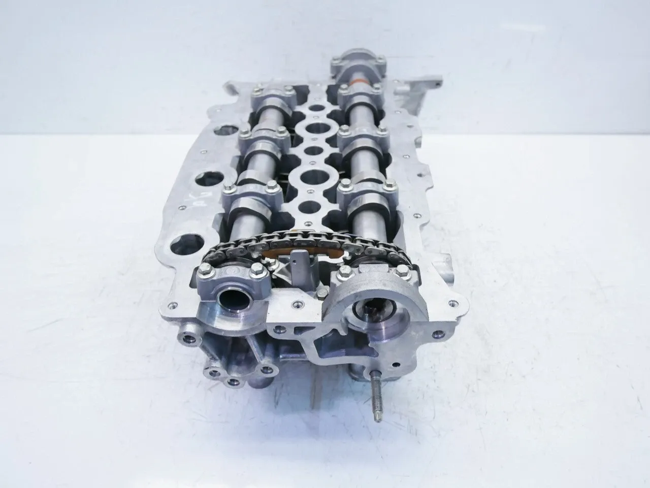 Jaguar XF Engine parts Cylinder head — JAGUAR XF (CC9, X250) (2008-201...