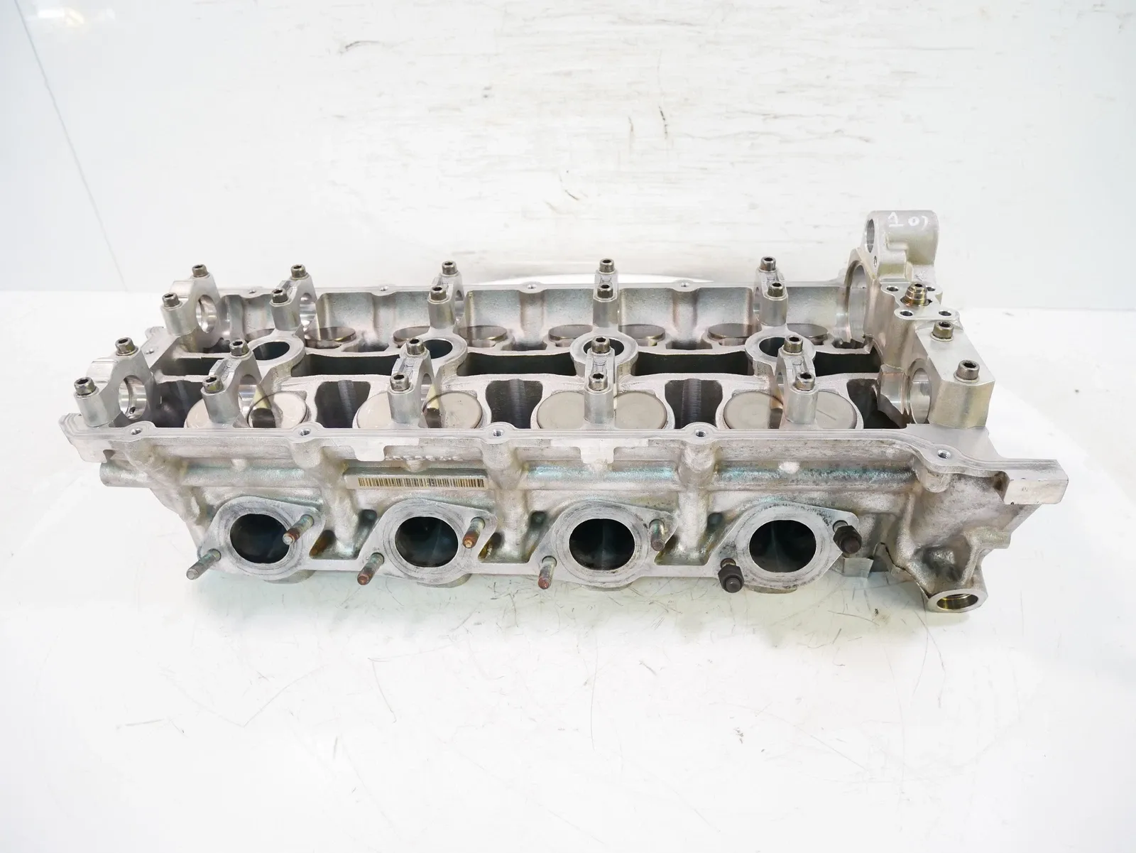 Maserati Quattroporte Engine parts Cylinder head — MASERATI QUATTROPORTE V (M139) ...