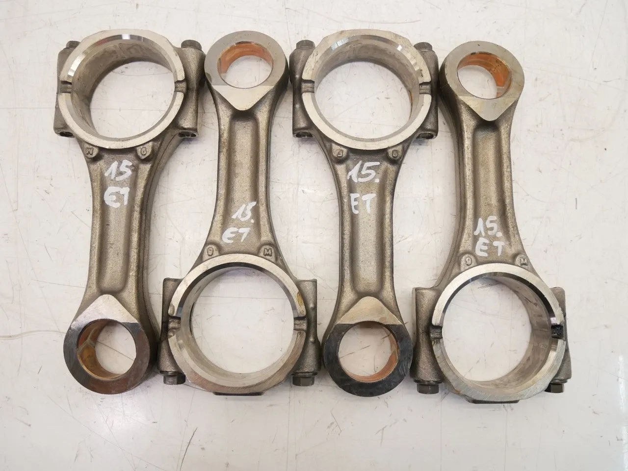 Fiat Ducato Engine parts 4 × Connecting rod — FIAT DUCATO III (250, 290)...