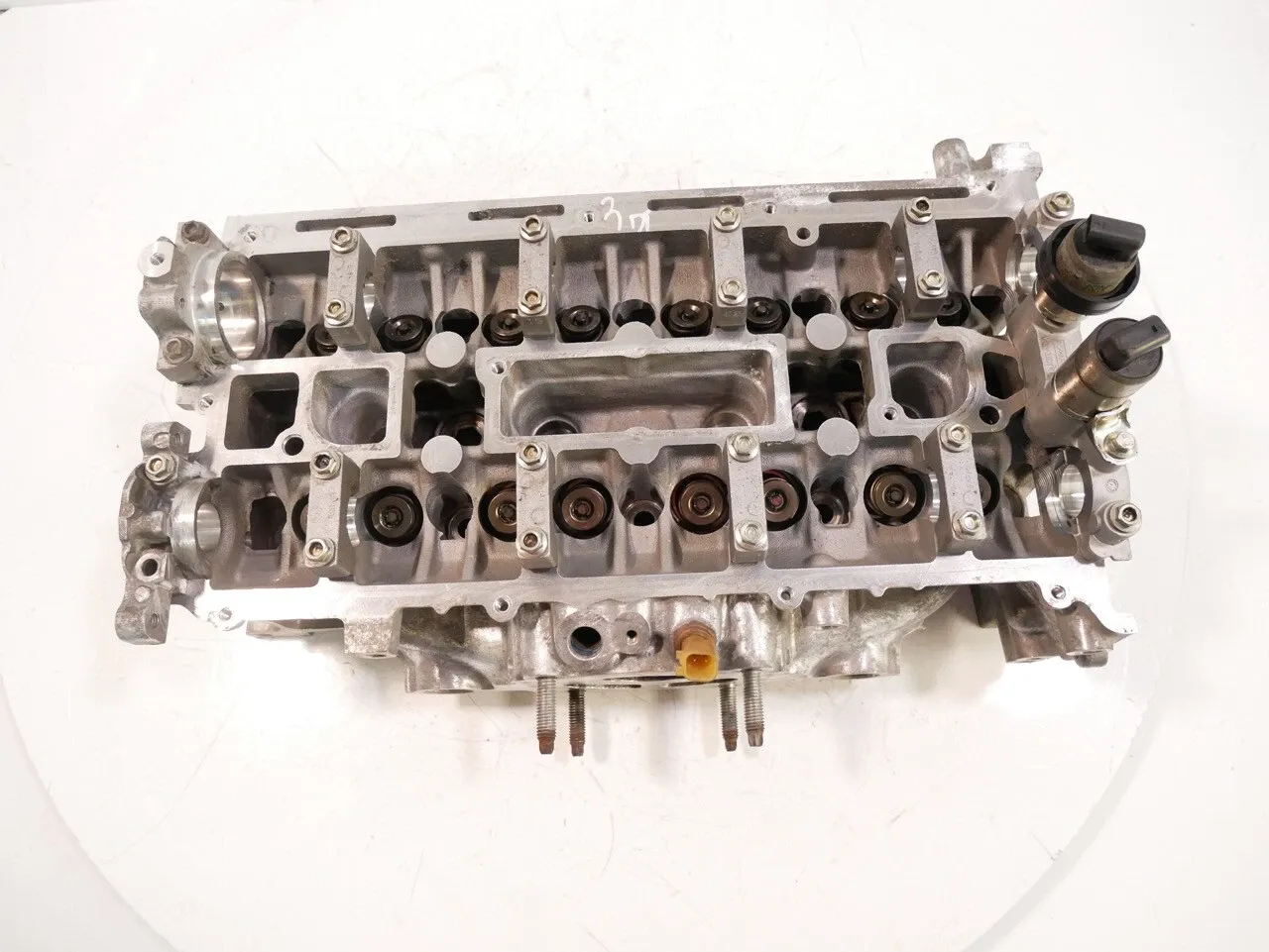 Ford Mustang Engine parts Cylinder head — FORD MUSTANG VI (2014-2023) — E...