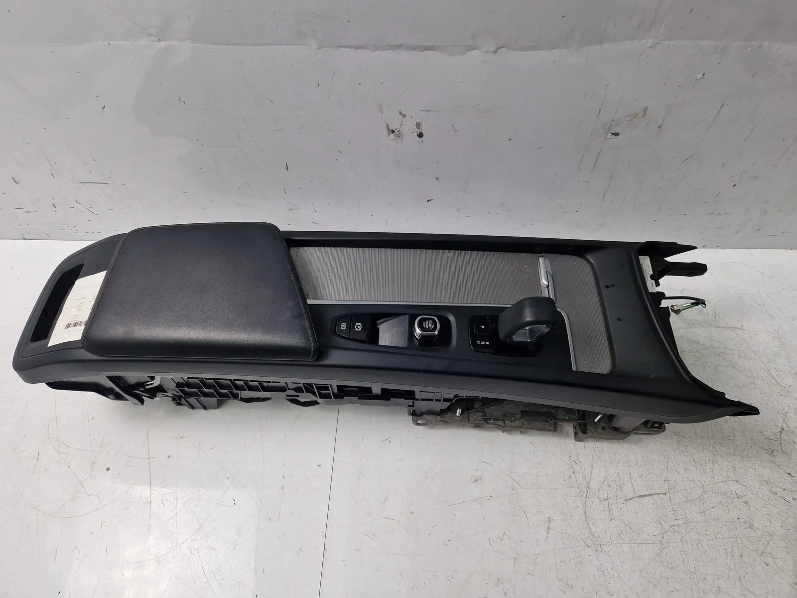 Volvo S60 интерьер center Console — VOLVO S60 III / V60 II (224, 2...