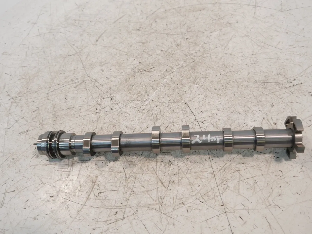 Land Rover Range Rover (L460) Engine parts Camshaft — LAND ROVER RANGE ROVER IV (L405, LG)...
