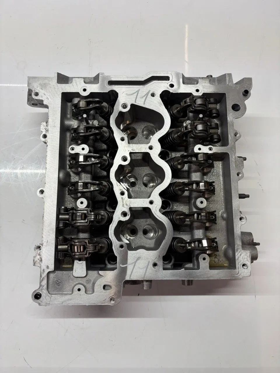 Ford Fiesta Engine parts Cylinder head — FORD FIESTA VII (2017-2023) — H...