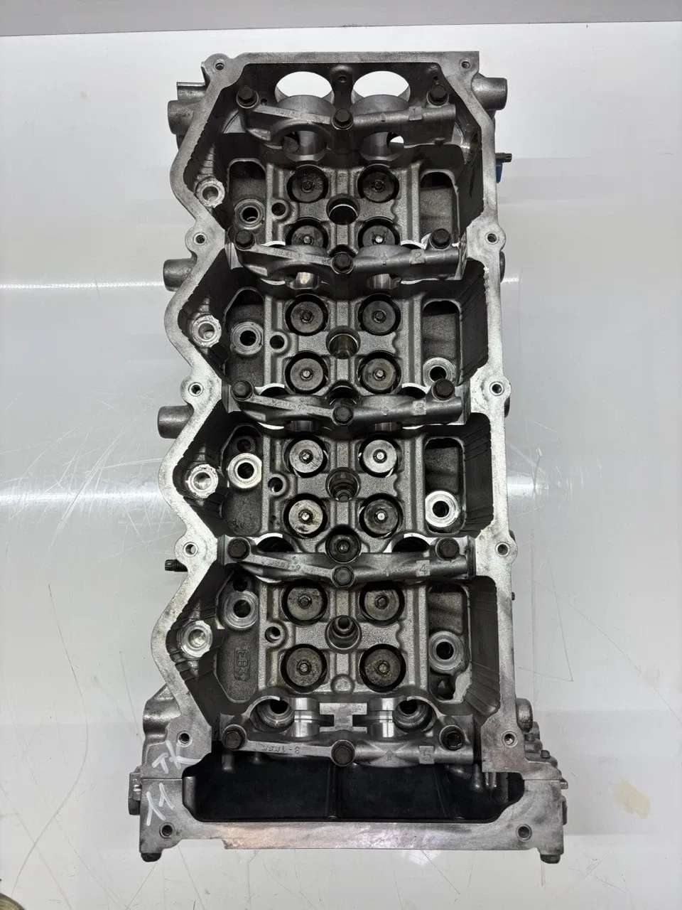 Nissan Pick Up / Navara / NP300 (D22) Engine parts Cylinder head — NISSAN NAVARA / NP300 (D21) (19...