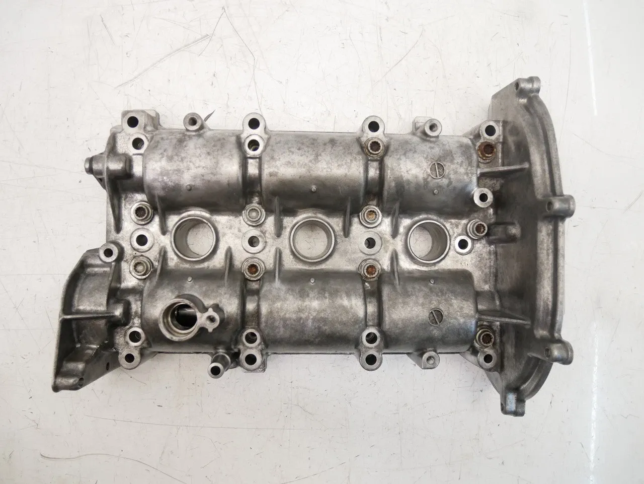 Volkswagen Polo Engine parts Valve cover with camshafts — VW POLO V (6C, 6R,...