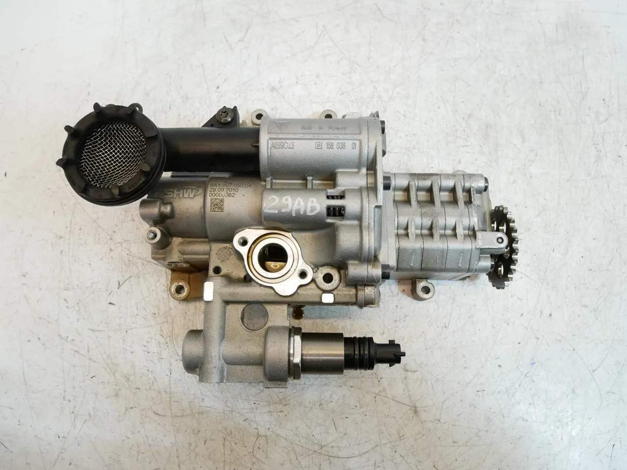 Porsche Boxster (987) Engine parts Oil pump — PORSCHE BOXSTER CAYMAN (2009-2013) —...
