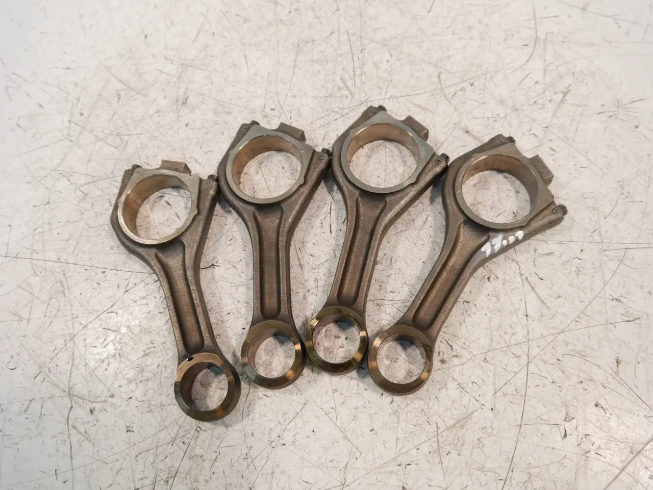 Land Rover Discovery Engine parts 4 × Connecting rod — LAND ROVER DISCOVERY SPORT...