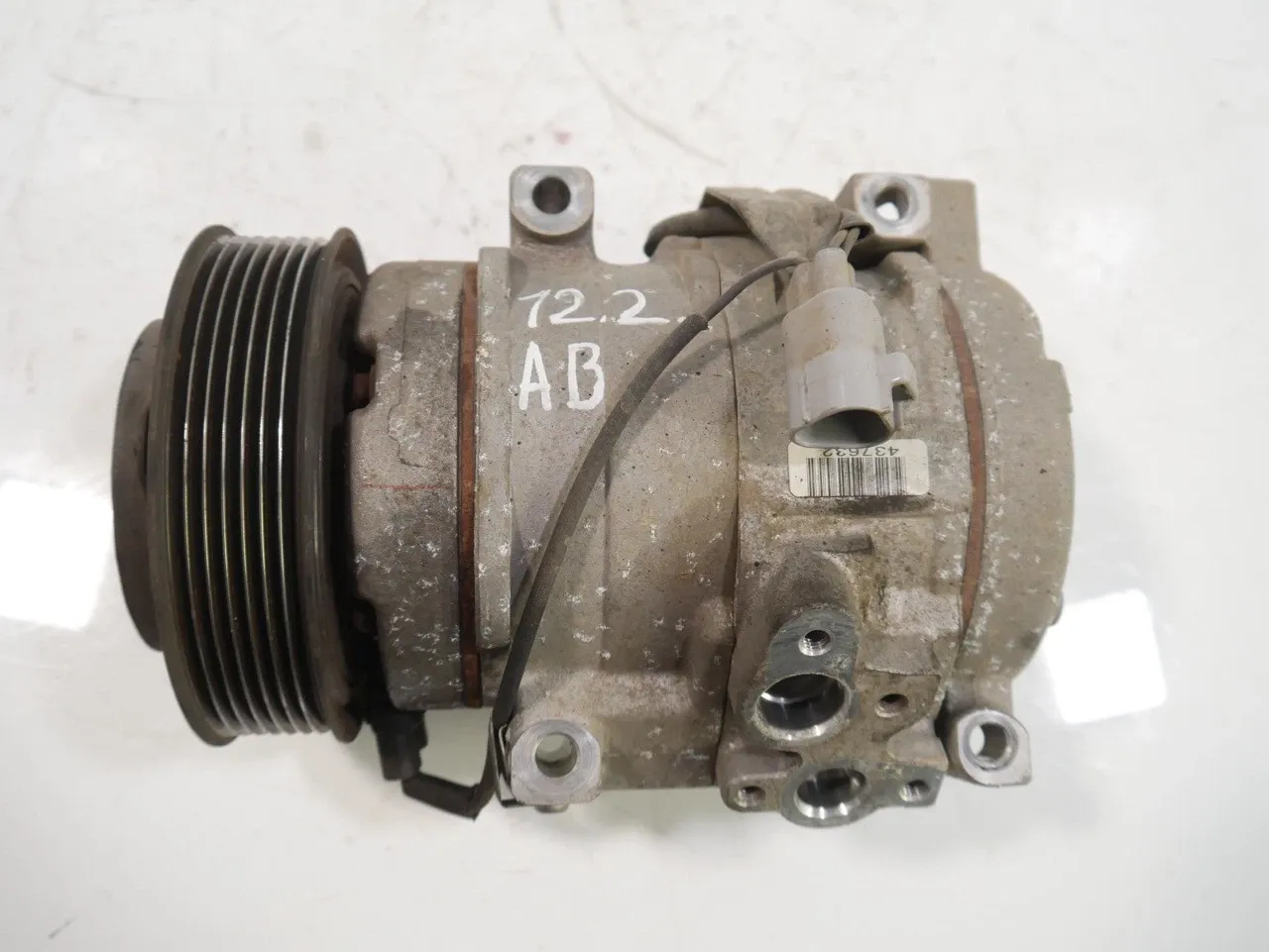 Toyota Land Cruiser 150 Air conditioning system Air conditioning compressor — TOYOTA LAND CRUIS...
