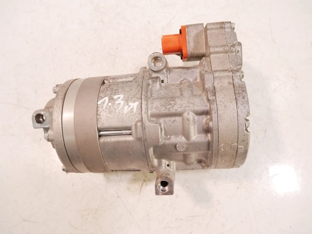 Hyundai Tucson Air conditioning system Air conditioning compressor — HYUNDAI KIA TUCSO...