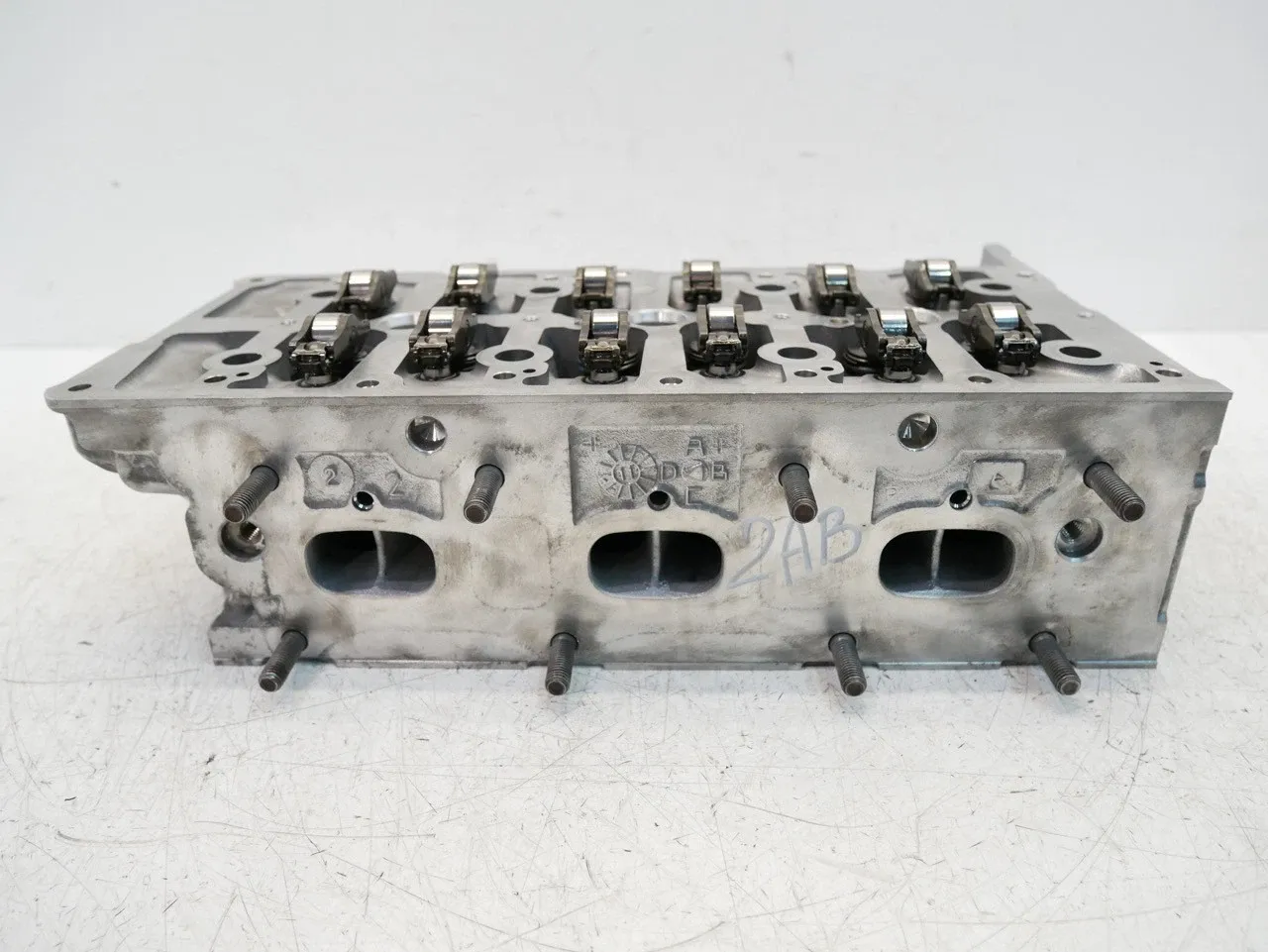 Audi A7 (4G) Engine parts Cylinder head — AUDI A7 (4G) — 0593AF

Part cod...