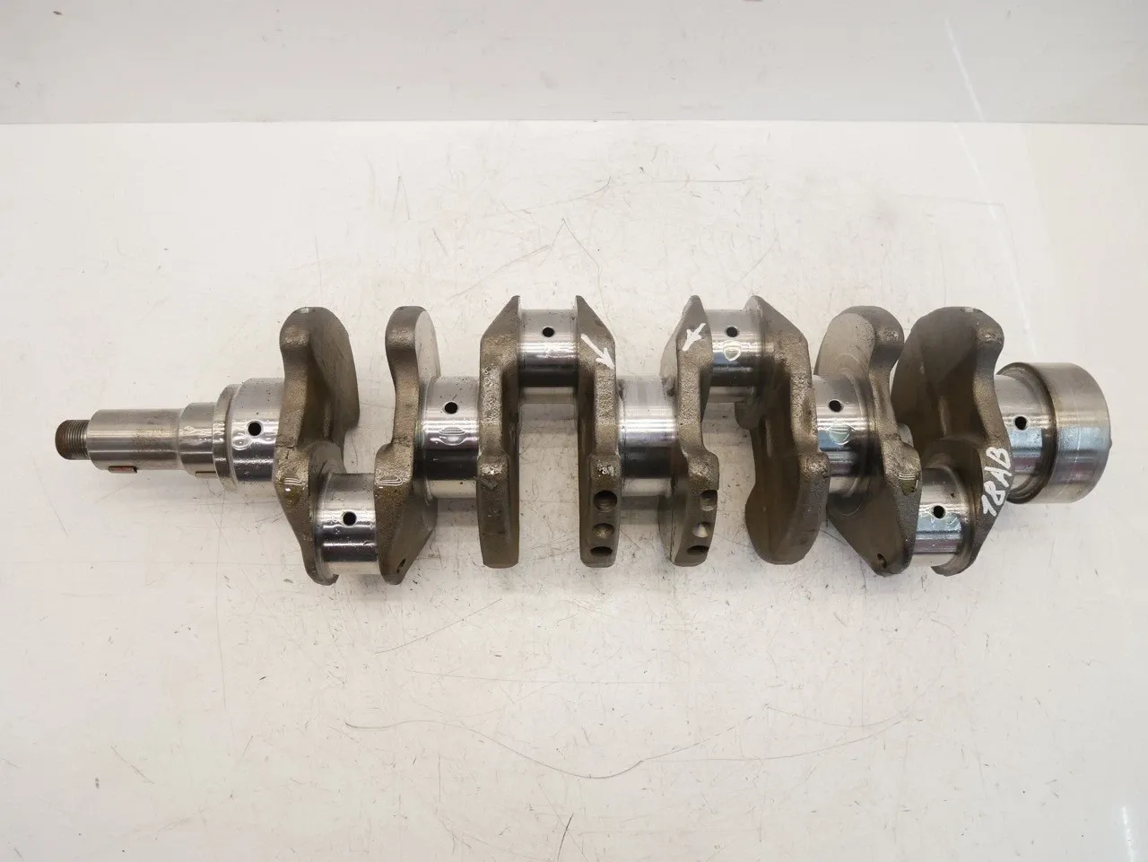 Nissan Terrano Engine parts Crankshaft — NISSAN TERRANO II (R20) (1992-2007...