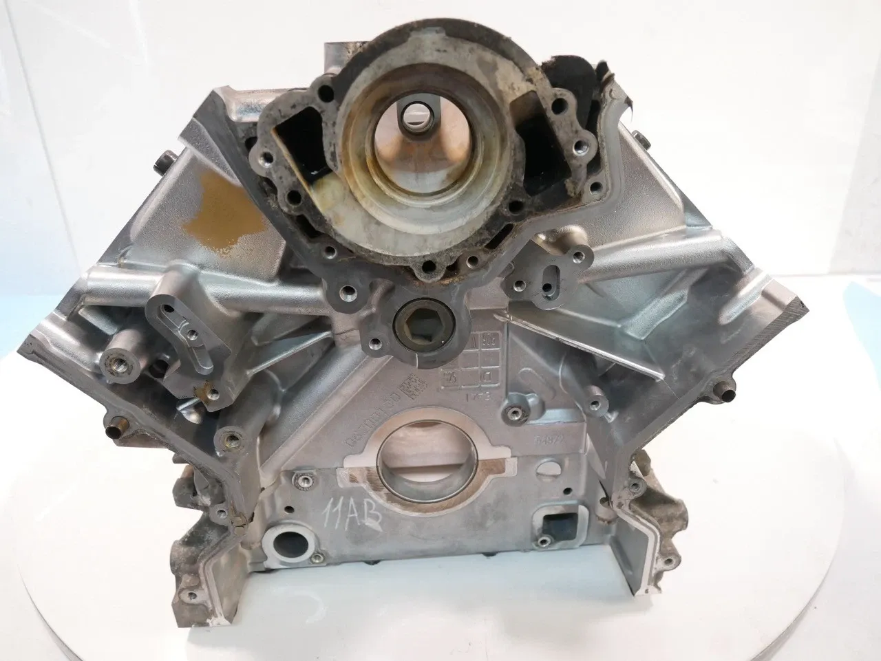 Land Rover Range Rover Engine parts Engine Block — LAND ROVER RANGE ROVER III (L322...