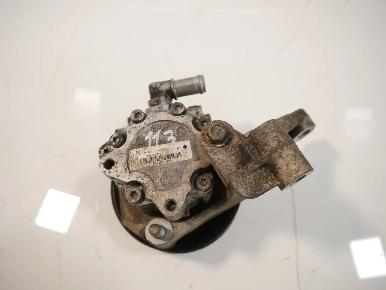 Chevrolet Camaro Power steering Power steering pump — CHEVROLET CAMARO (2009-20...