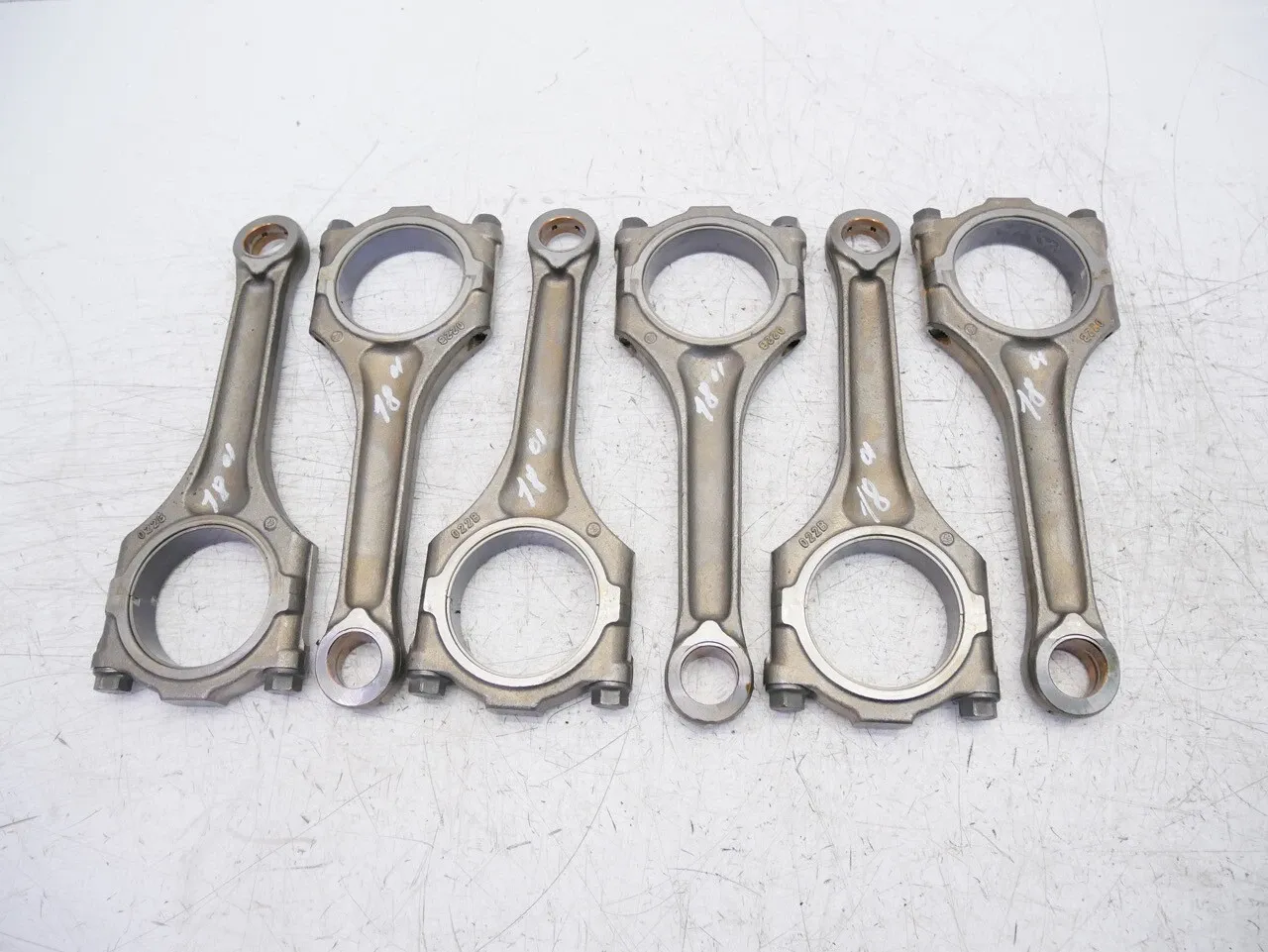 Porsche Cayenne Engine parts 6 × Connecting rod — PORSCHE CAYENNE (92A, 958)...