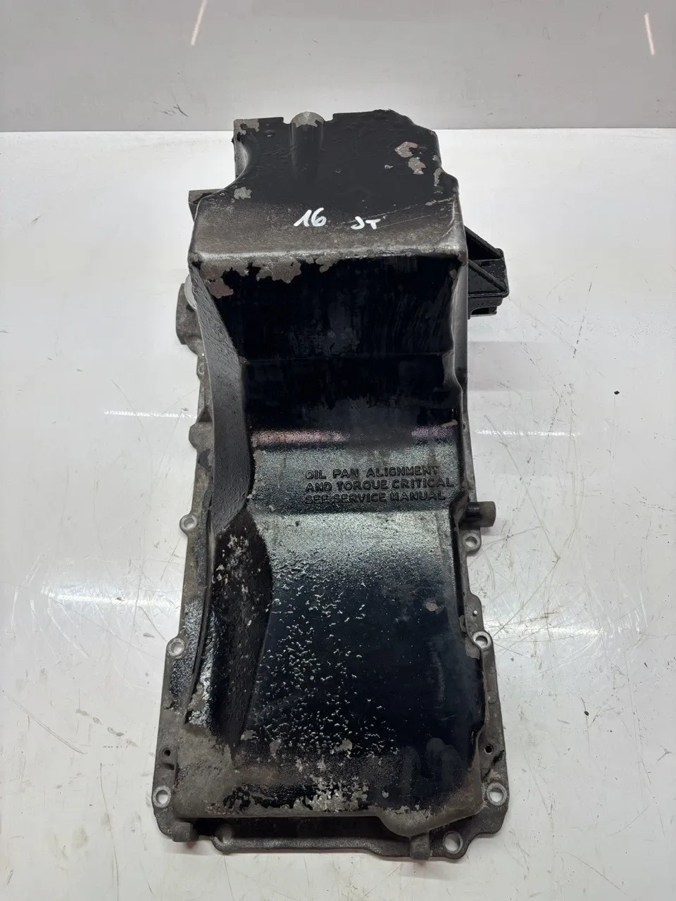 Cadillac Escalade Engine parts Oil sump — CADILLAC ESCALADE (1998-2006) — 1257...