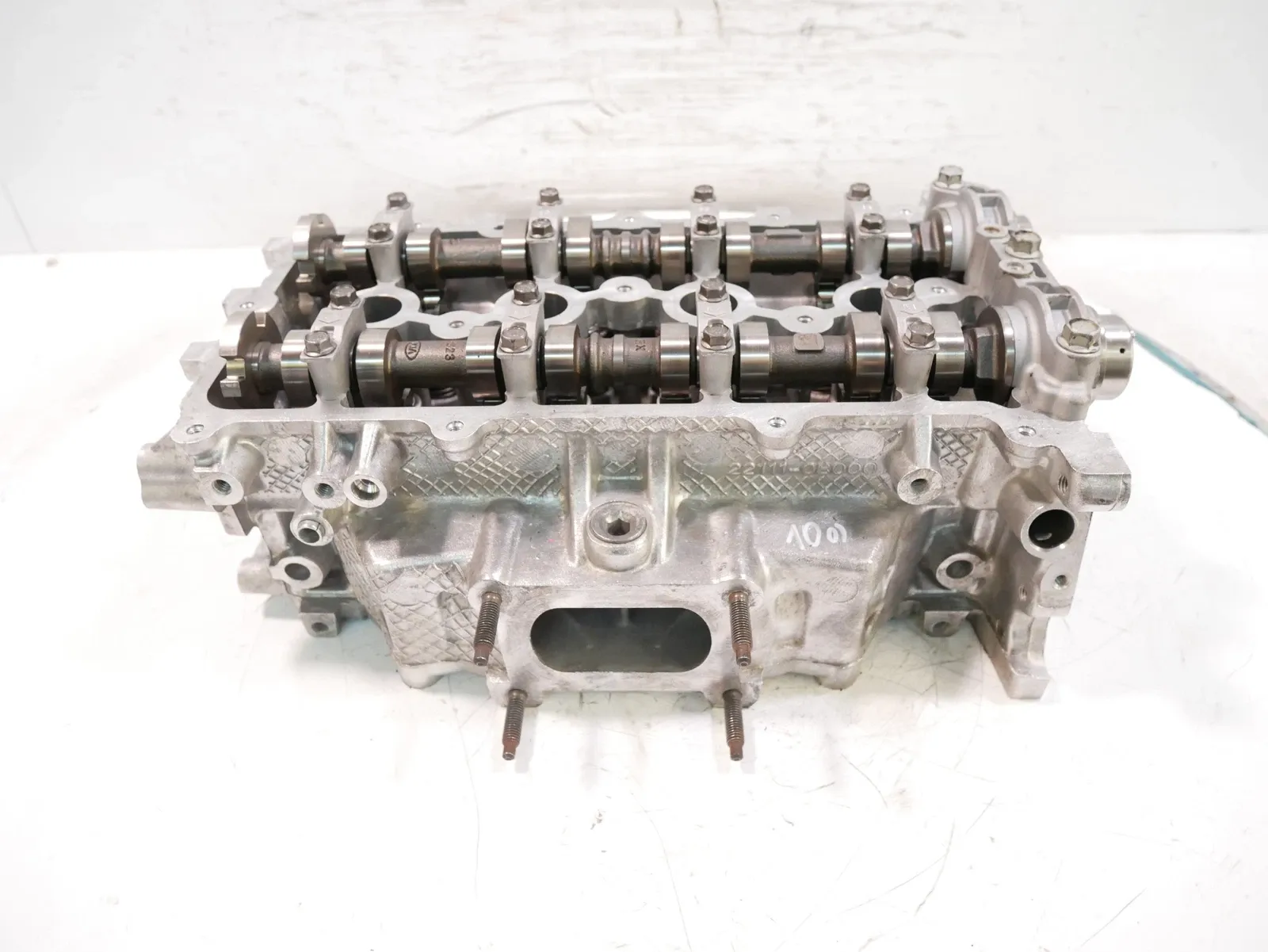 Hyundai i10 Engine parts Cylinder head — HYUNDAI I10 I10 MK3 (2019-PRESE...