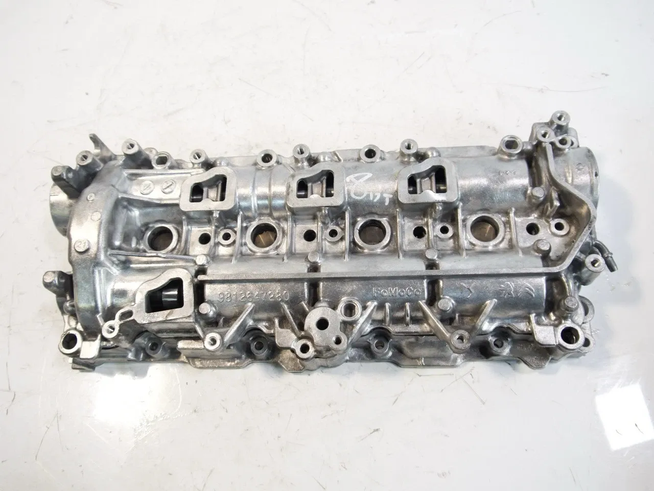 Peugeot Partner / Rifter Engine parts Valve cover with camshafts — PEUGEOT PARTNER II...