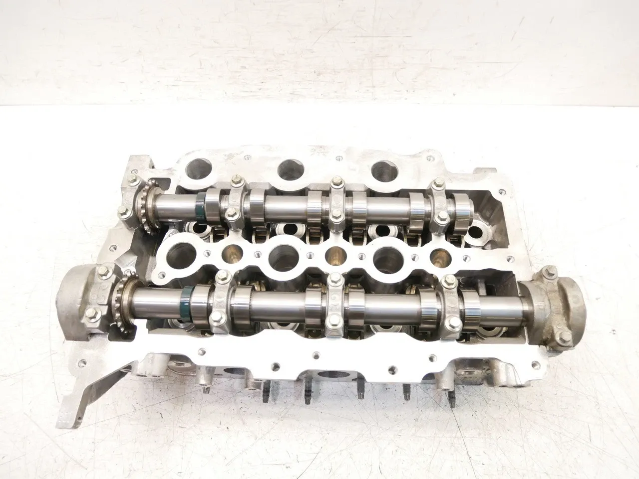 Land Rover Discovery Engine parts Cylinder head — LAND ROVER JAGUAR DISCOVERY XF ...