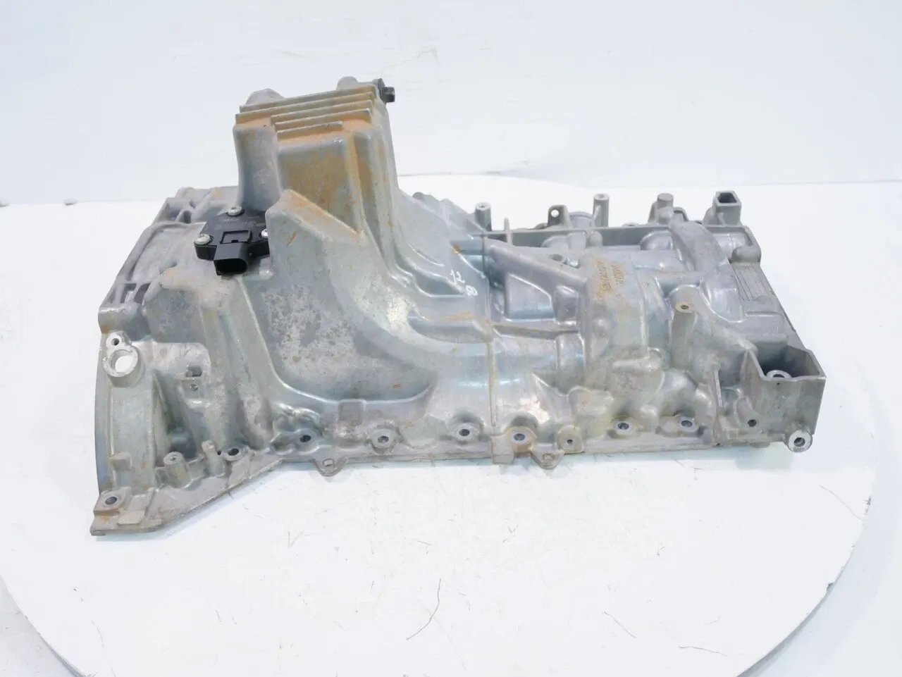 Land Rover Defender Engine parts Oil sump — LAND ROVER JAGUAR F-PACE X761 F-TYPE...