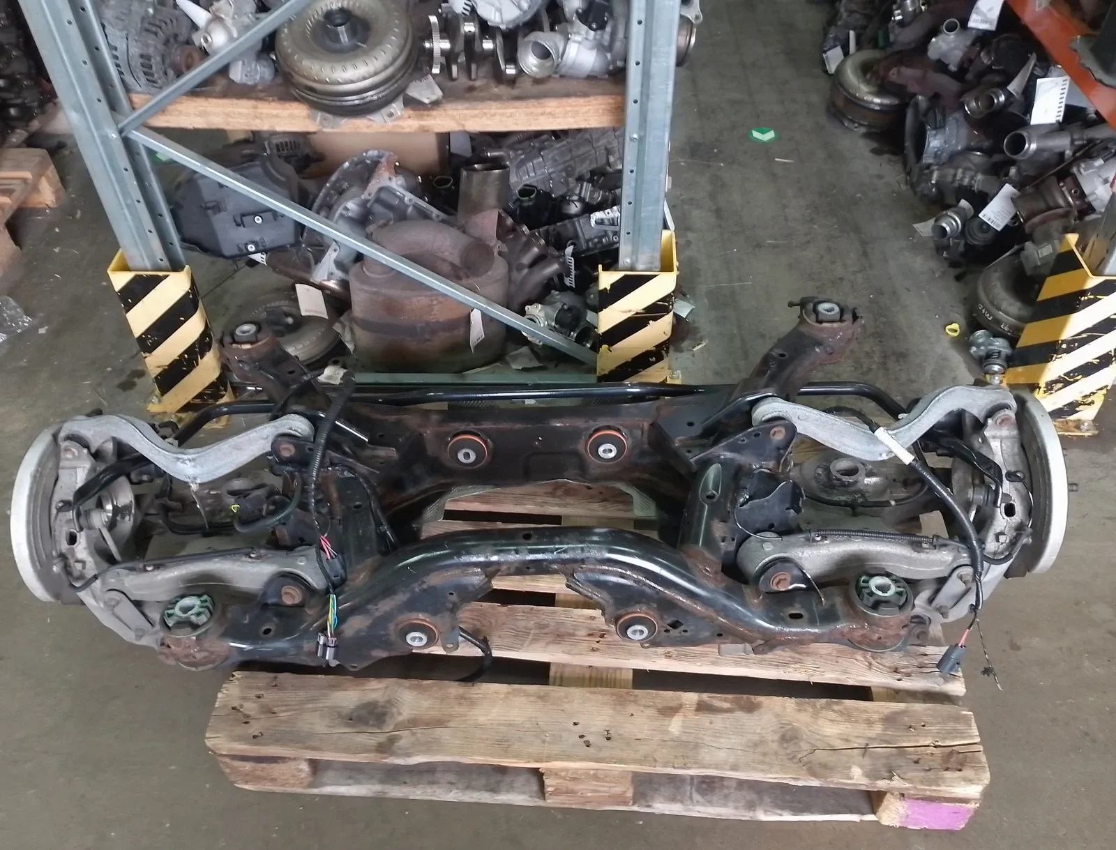Land Rover Discovery Other parts Rear axle carrier — LAND ROVER DISCOVERY SPORT ...