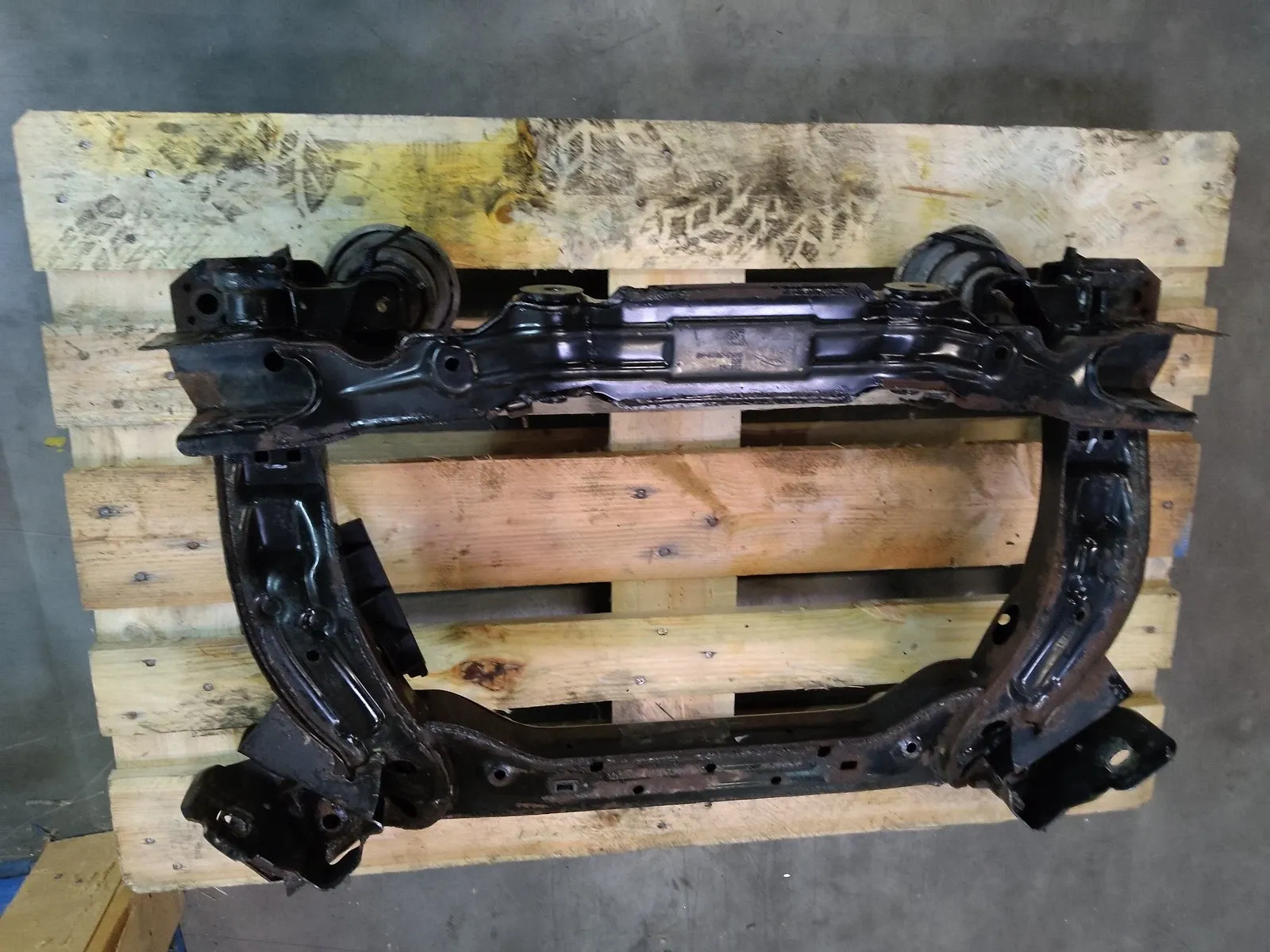 Jaguar XJ Other parts Axle carrier — JAGUAR XJ (X351) (2009-2019) — P...