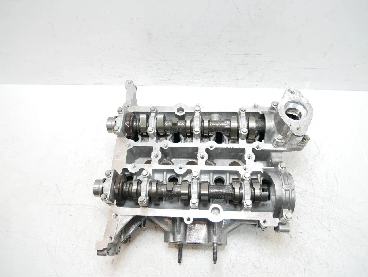 Ford Fiesta Engine parts Cylinder head — FORD FIESTA VI (2008-2017) — CM...