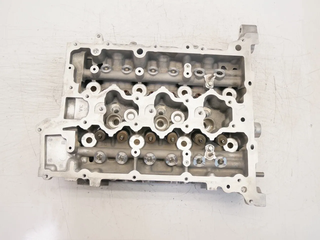 Ford Fiesta Engine parts Cylinder head — FORD FIESTA VII (2017-2023) — H...