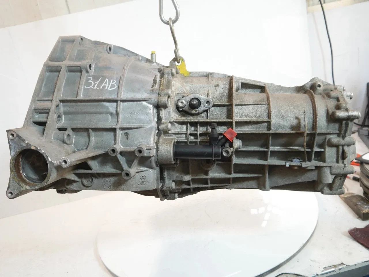 Audi A4 (B7) Gearbox Manual gearbox — AUDI A4 (B8) (2007-2015) — KXP...