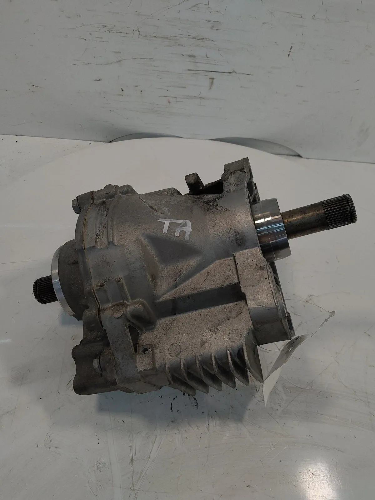 Audi Q3 (8U) Other parts Differential — AUDI Q3 I (8U) (2011-2018) — 0A6...