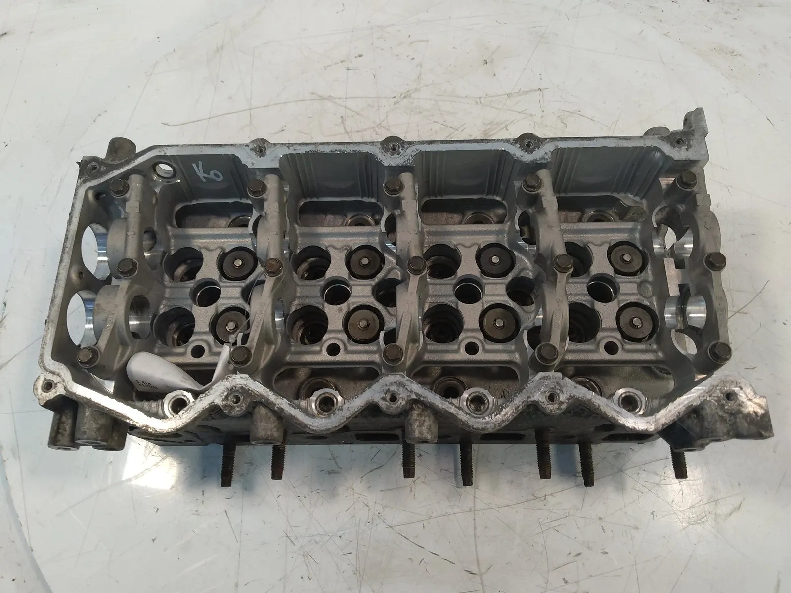 Nissan Pathfinder (R51) Engine parts Cylinder head — NISSAN PATHFINDER III (R51) (20...