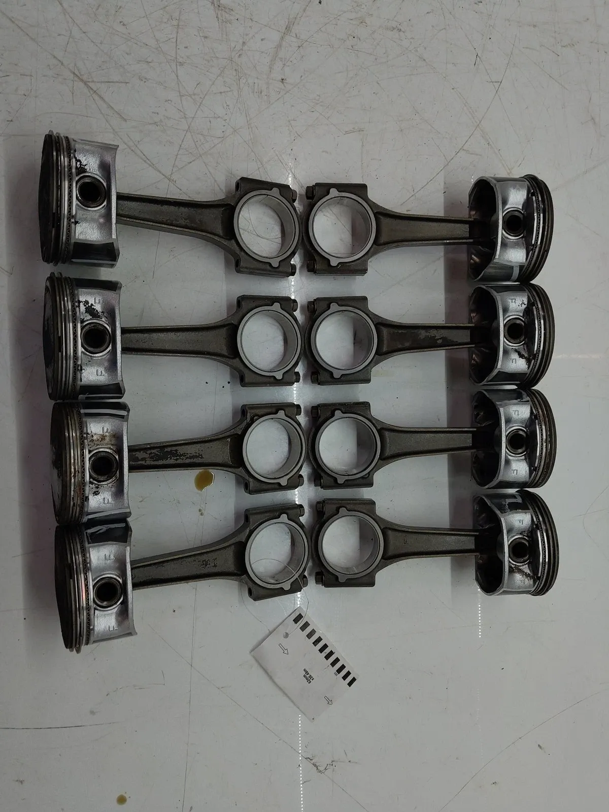 Dodge Durango Engine parts 8 × Piston with connecting rod — DODGE DURANGO ...