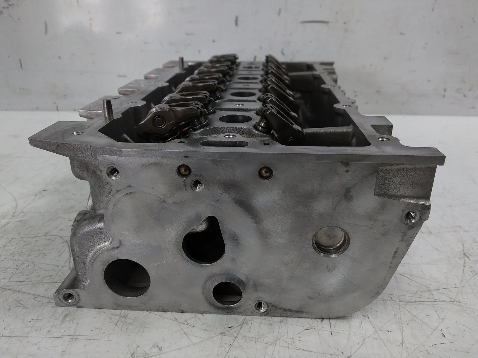 Seat Leon Engine parts Cylinder head — SEAT AUDI VW LEON A3 GOLF (2012...