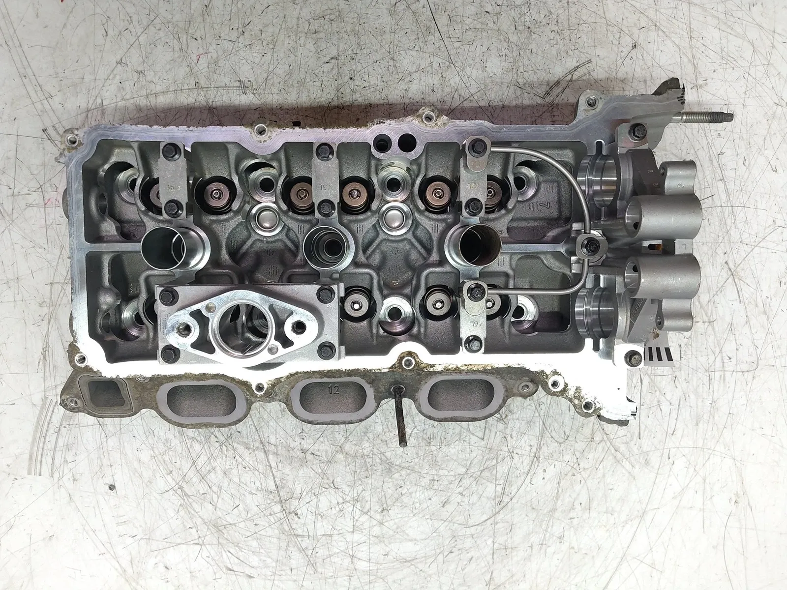 Ford F-150 Engine parts Cylinder head — FORD F-150 — BL3E-6C064-FA

Par...