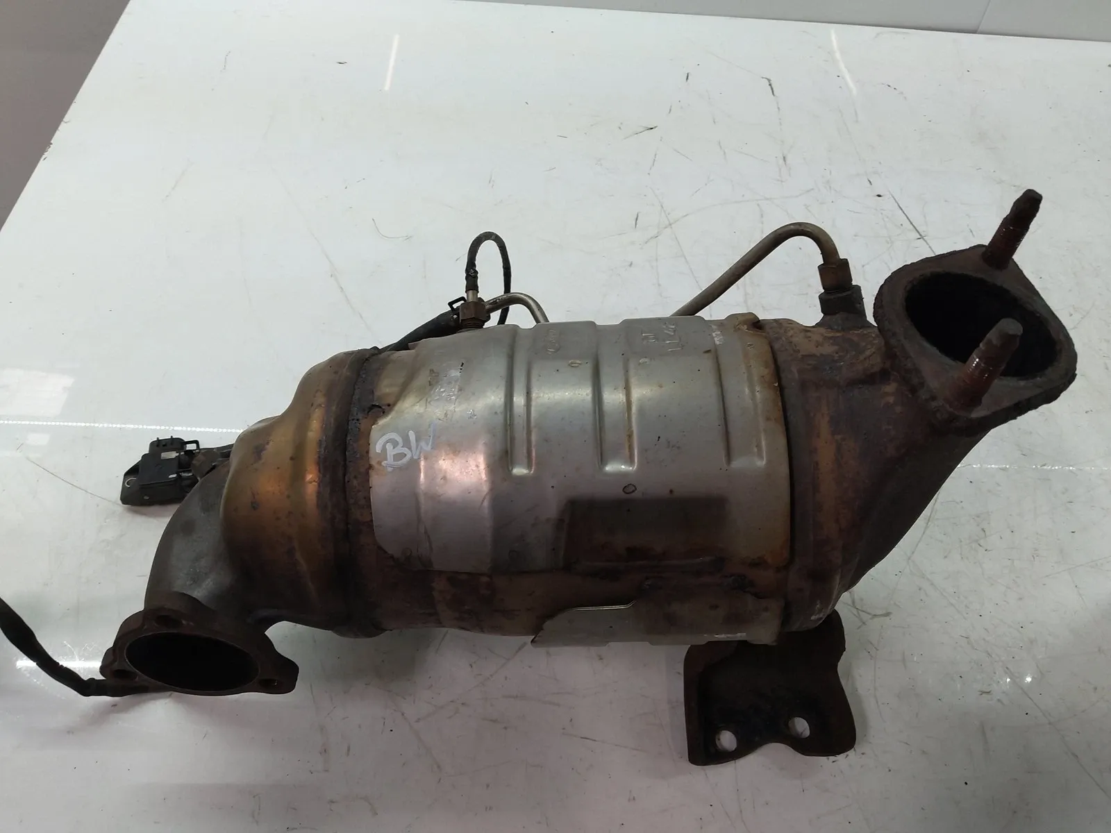 Kia Sportage Exhaust System Catalytic Converter — KIA SPORTAGE III (SL) (20...