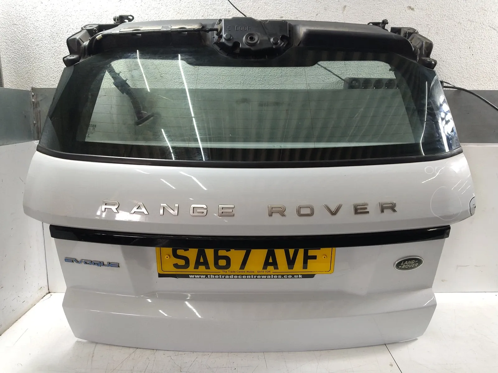 Land Rover Range Rover (L405) Doors Tailgate — LAND ROVER RANGE ROVER DISCOVERY (20...