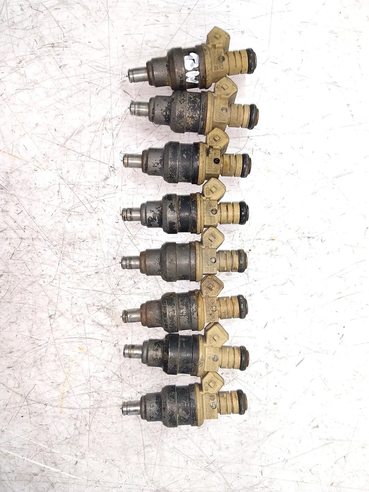 Porsche 928 Fuel system 8 × Fuel injector — PORSCHE 928 (1977-1995) — 2...
