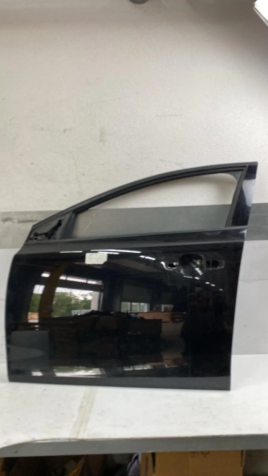 Volvo V40 Doors Door — front left — VOLVO V40 (2012-2019) — 323...