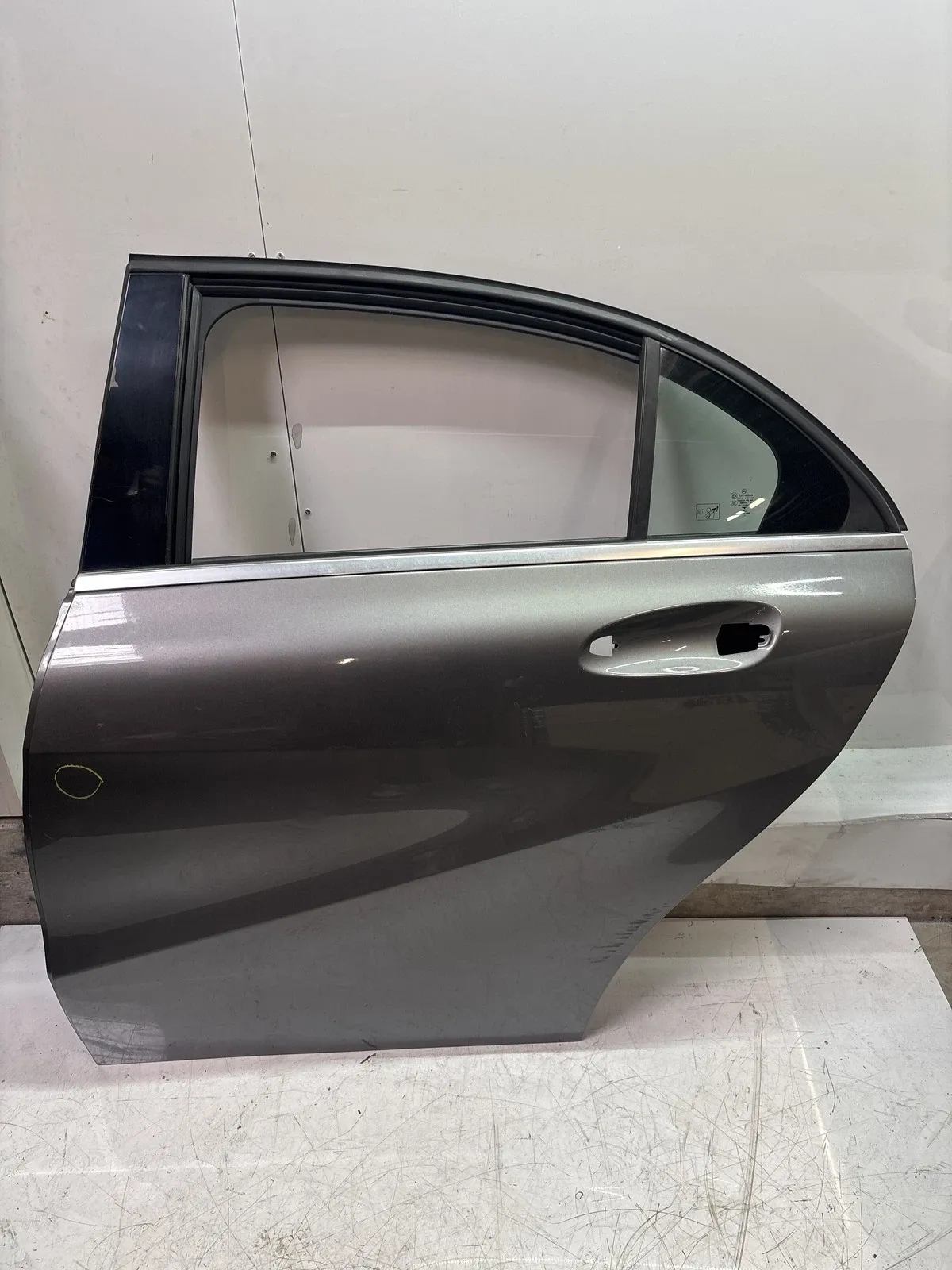 Mercedes-Benz A (W176) Doors Door — rear left — MERCEDES-BENZ A-CLASS (W176)...