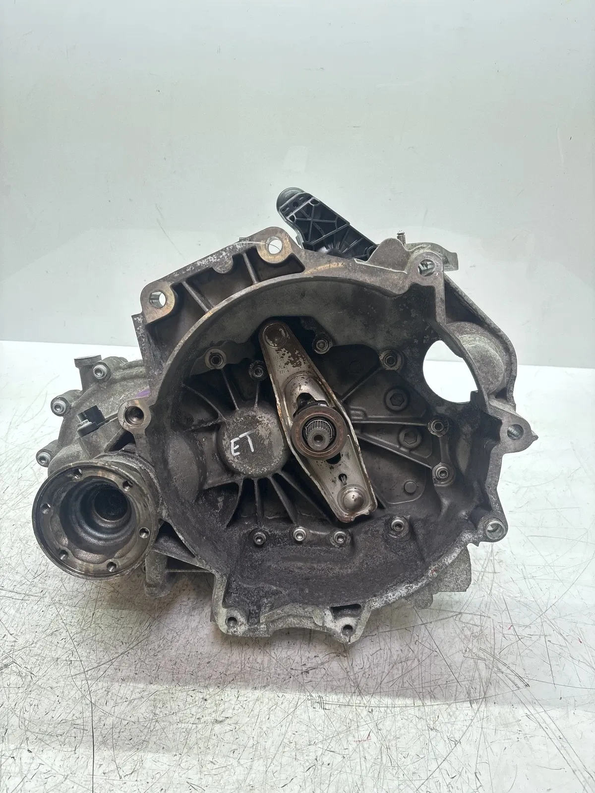 Volkswagen Polo Gearbox Manual gearbox — VW POLO V (6C, 6R, 61) (2009-2...