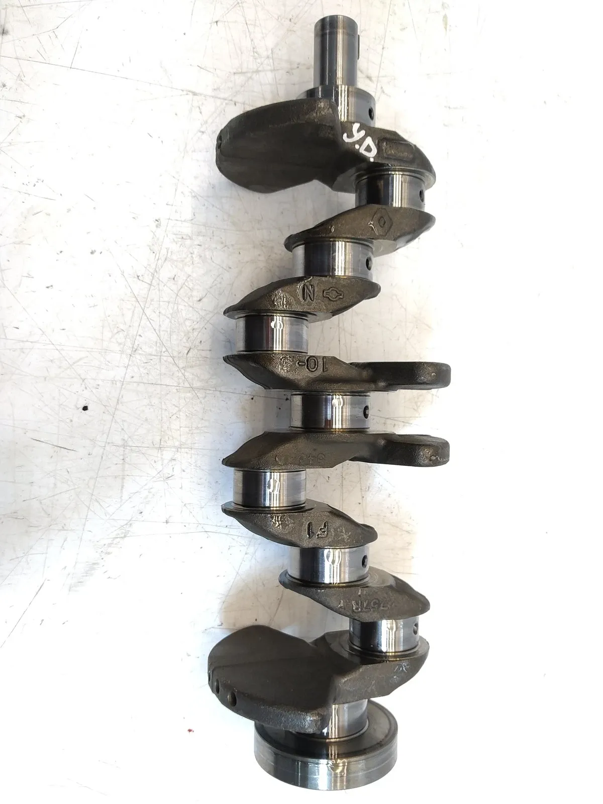 Renault Megane Engine parts Crankshaft — RENAULT MEGANE III (BZ, DZ, KZ) (2...