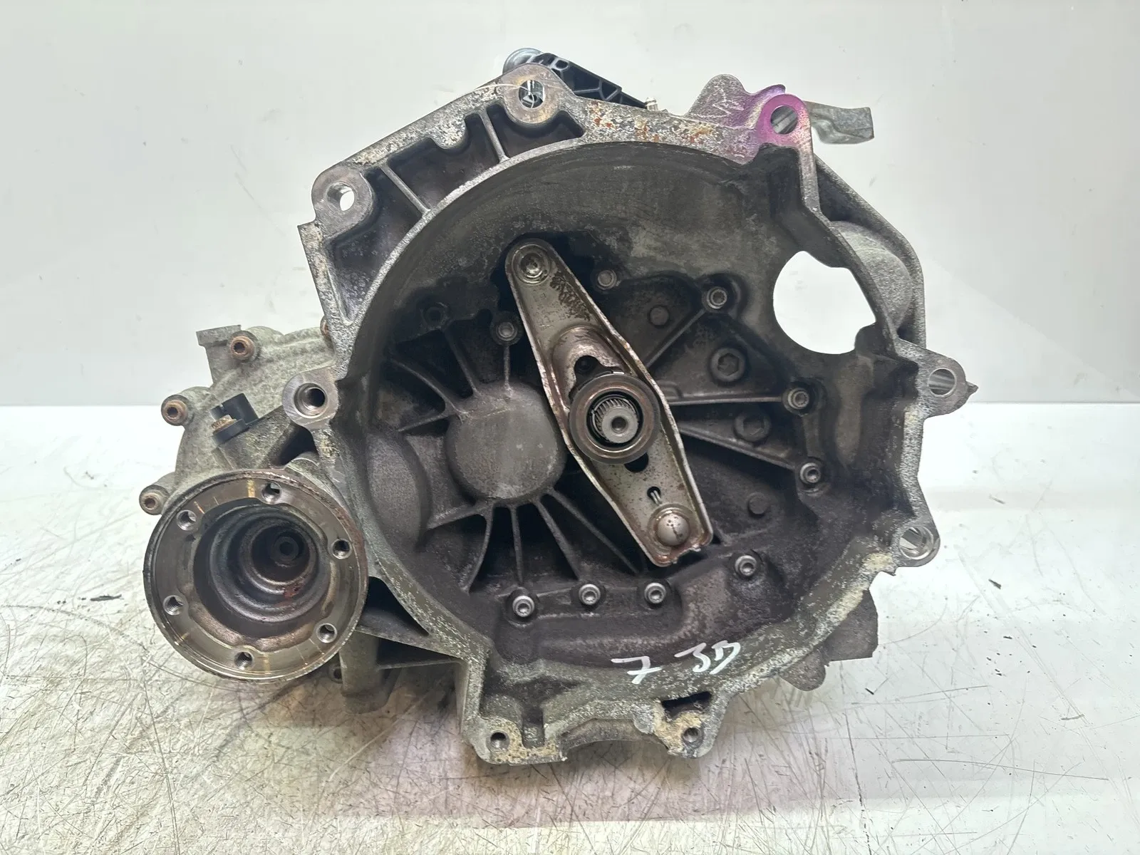 Volkswagen Polo Gearbox Manual gearbox — VW POLO V (6C, 6R, 61) (2009-2...