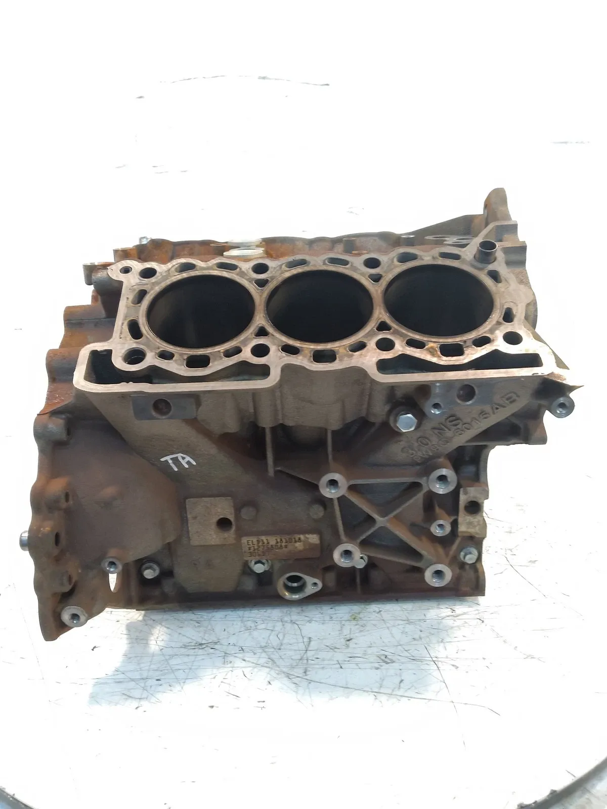 Land Rover Discovery Engine parts Engine Block — LAND ROVER DISCOVERY — FW9Q-6015...