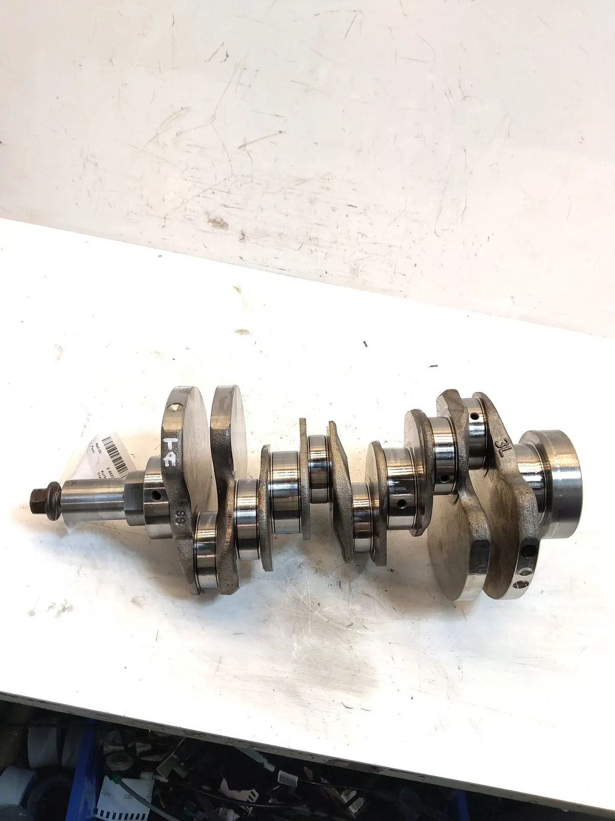 Land Rover Range Rover (L405) Engine parts Crankshaft — LAND ROVER RANGE ROVER IV (L405, L...