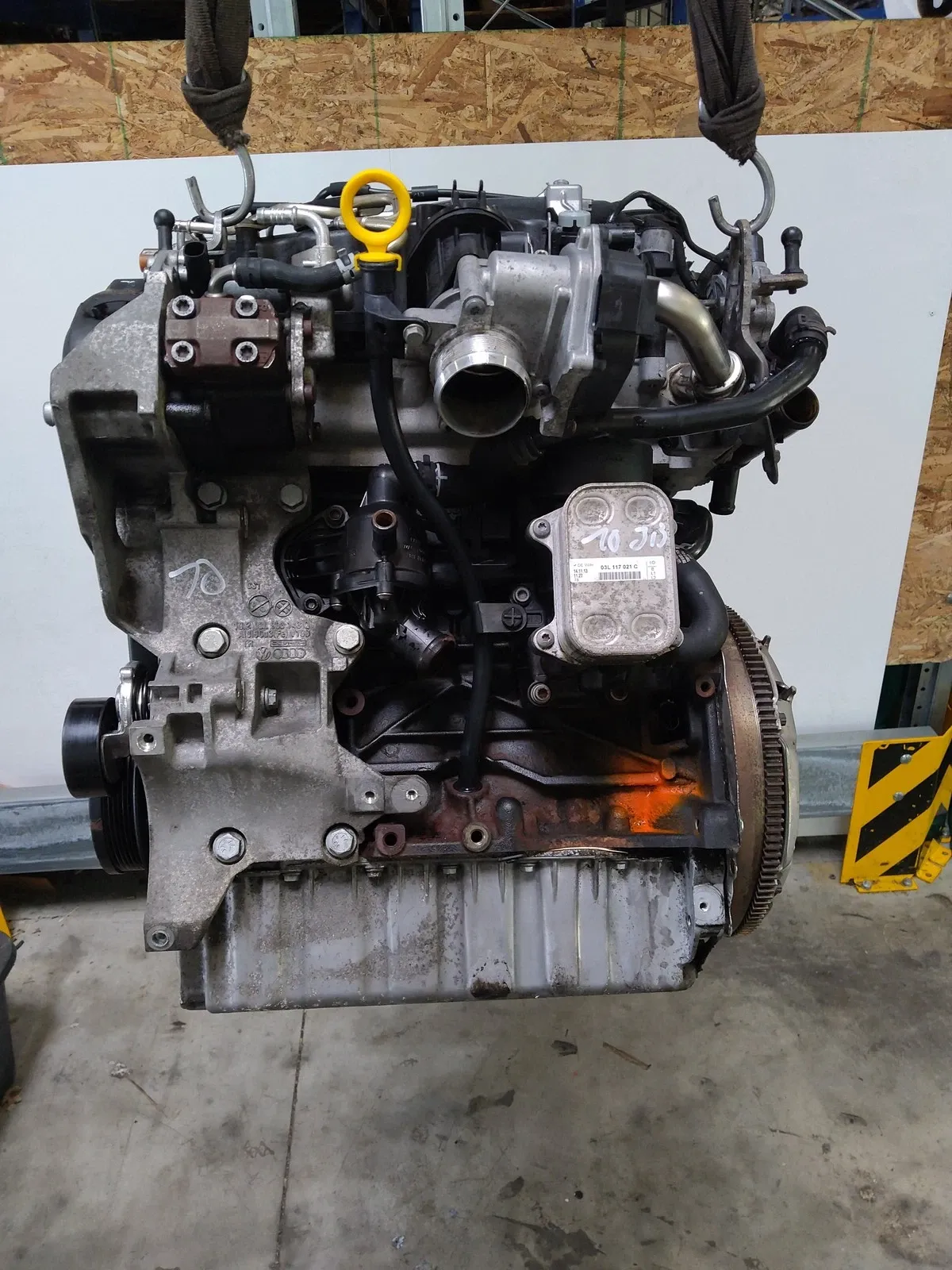 Audi A1 (8X) Engine Engine — AUDI A1 (8X1, 8XA, 8XF, 8XK) (2010-201...