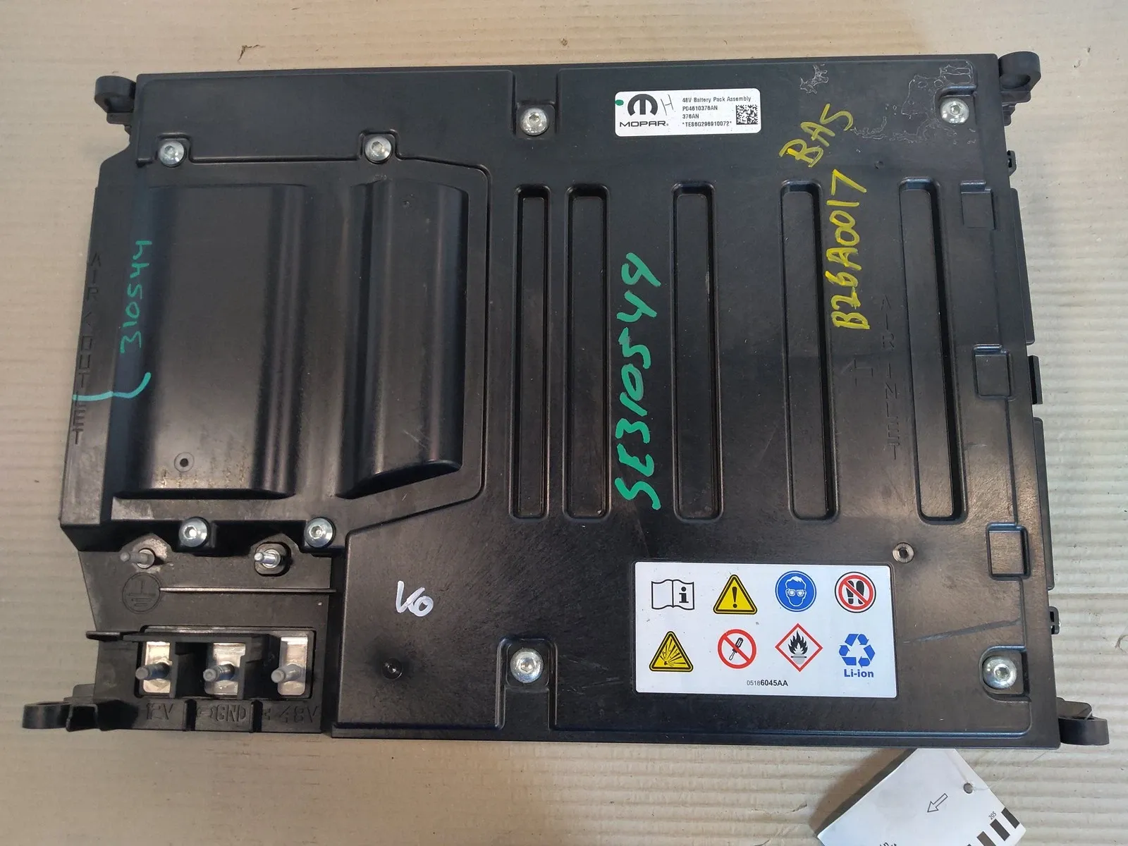 Dodge Ram Electrical parts Battery — DODGE RAM 1500 CREW CAB PICKUP — P046...