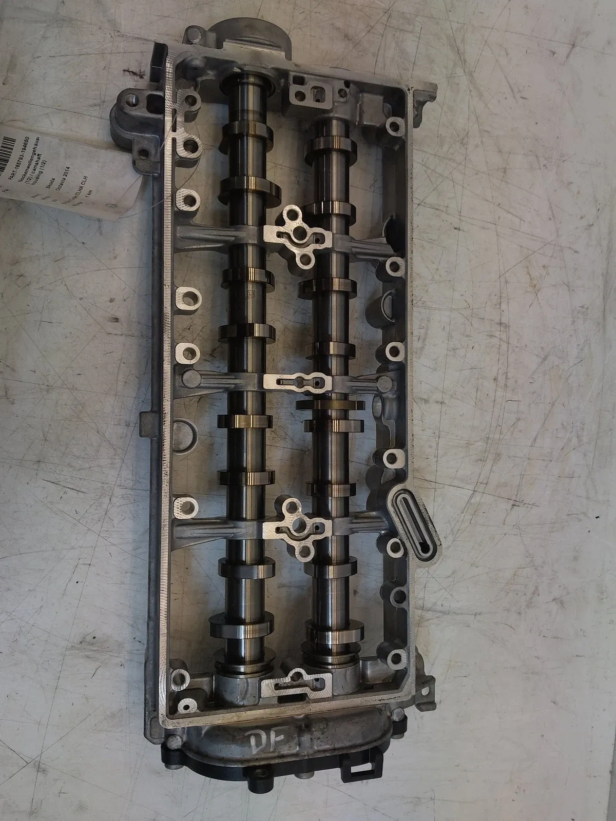 Skoda Octavia Engine parts Camshaft housing — SKODA OCTAVIA III (5E) (2012...
