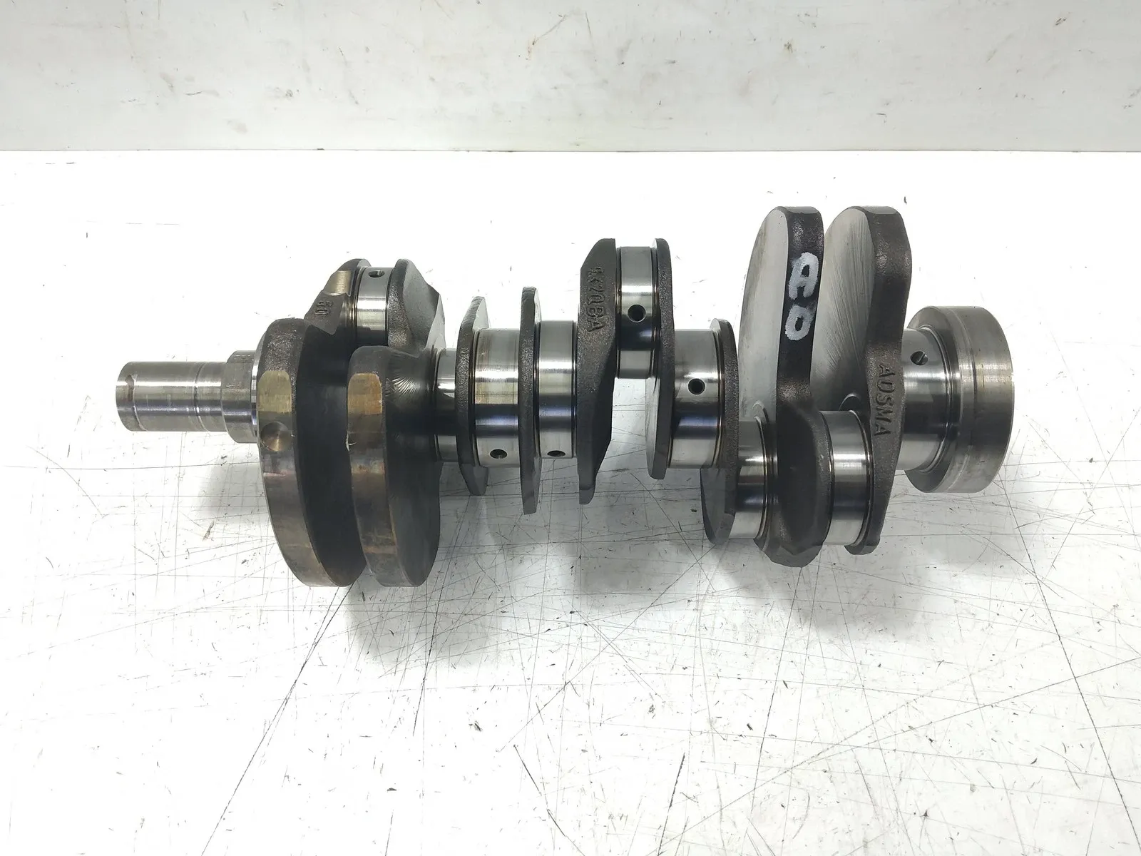 Land Rover Range Rover Velar Engine parts Crankshaft — LAND ROVER RANGE ROVER VELAR (L560...