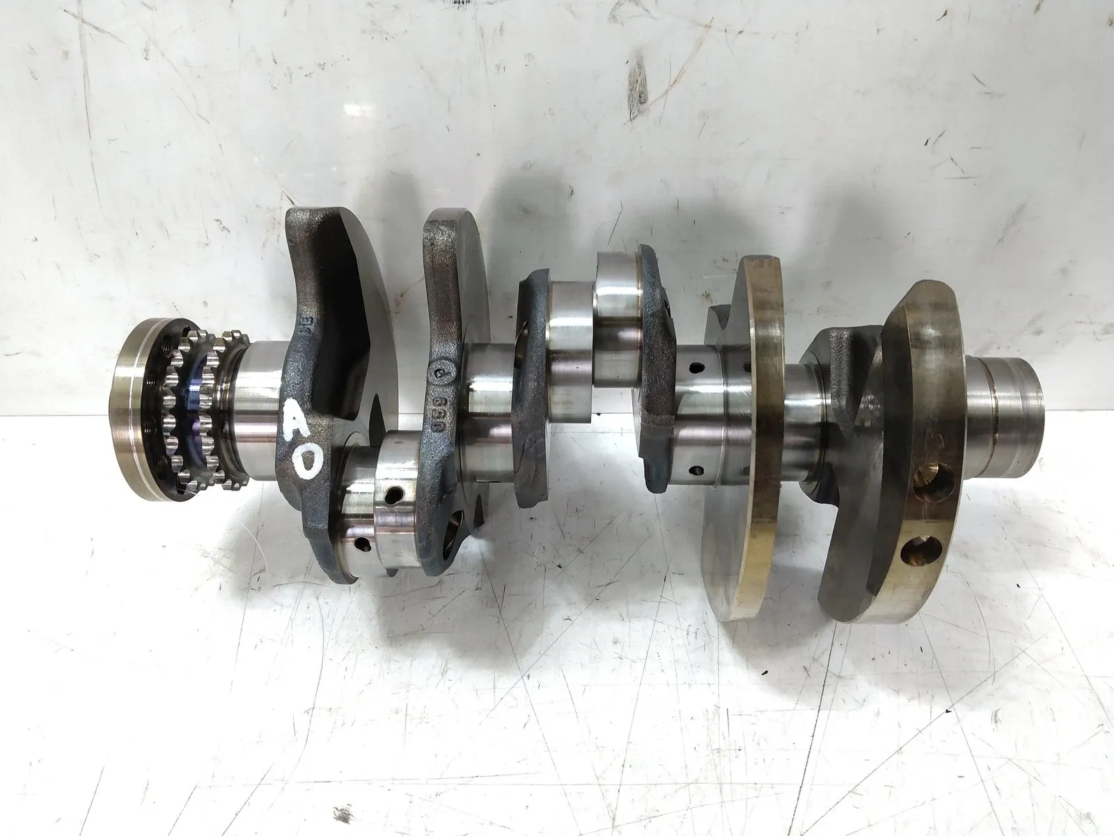 Porsche Cayenne Engine parts Crankshaft — PORSCHE CAYENNE II (2010-2017) — 0...