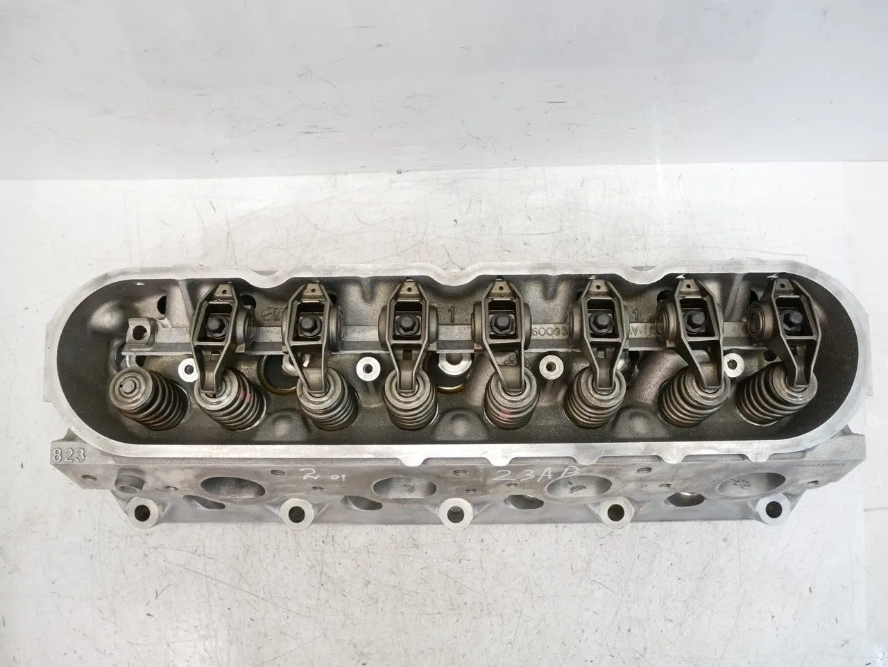 Cadillac Escalade Engine parts Cylinder head — CADILLAC ESCALADE (2014-PRESENT...