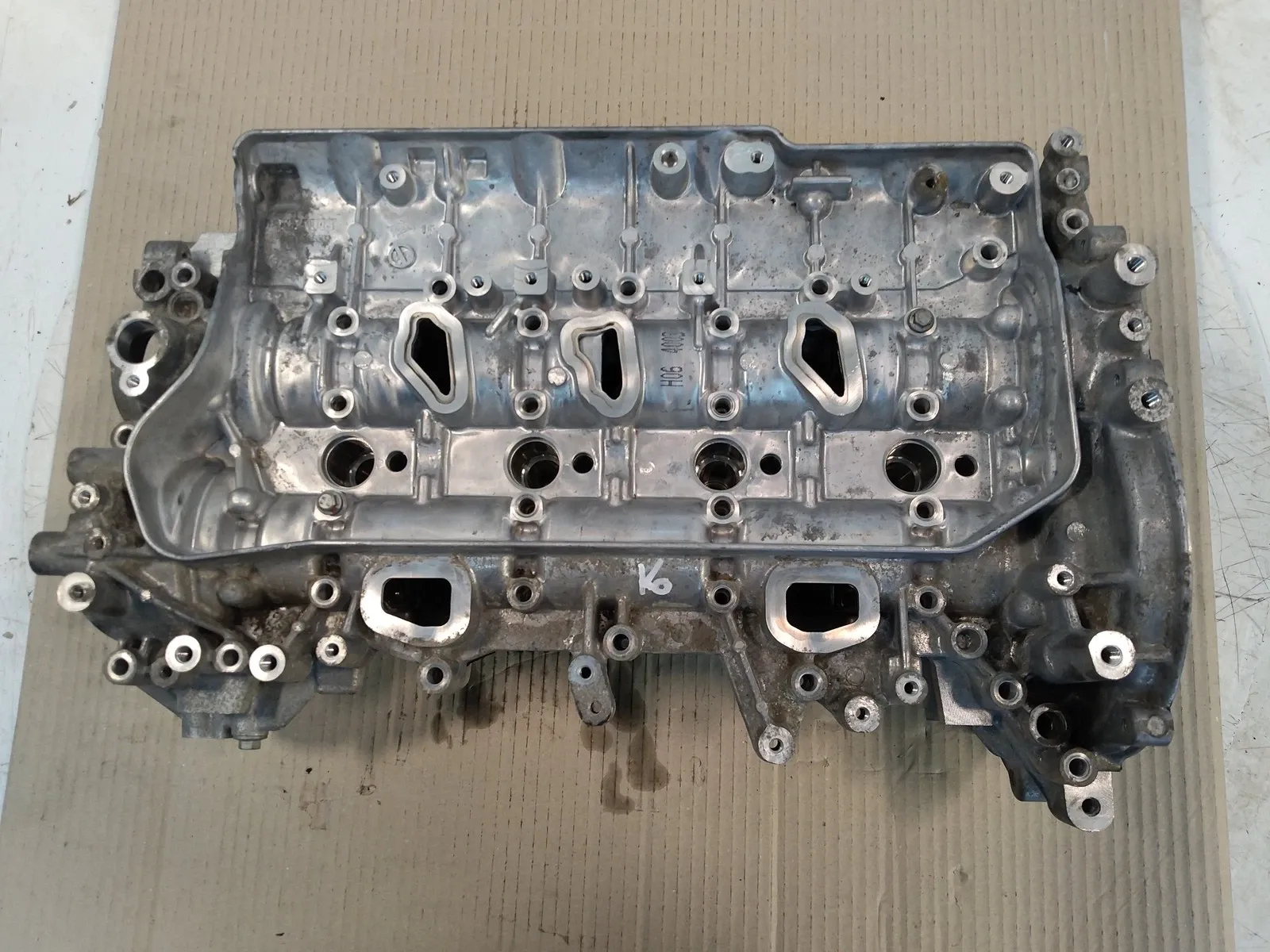 Nissan Navara (D23) Engine parts Cylinder head — NISSAN NAVARA — 110422750R

Par...